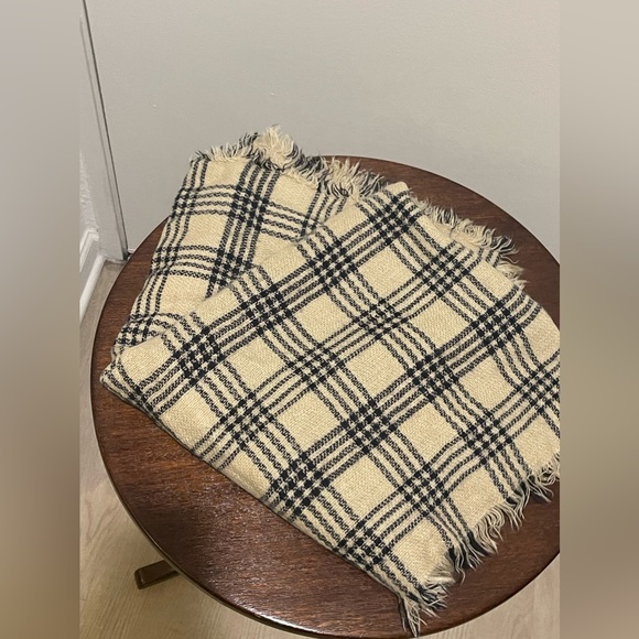 Plaid Blanket Scarf / Plaid Scarf / Oversized Scarf / Chunky Scarf - Picture 5 of 5